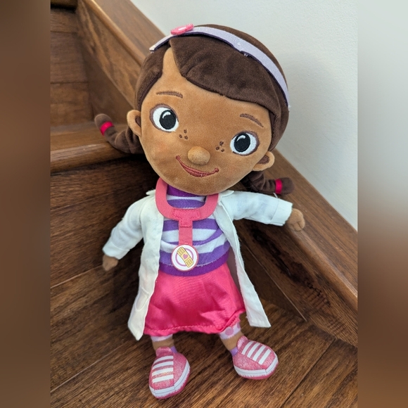 Disney Store Dottie Doc McStuffins  Plush - 12" &   3.5" Poseable Figure - Picture 4 of 8